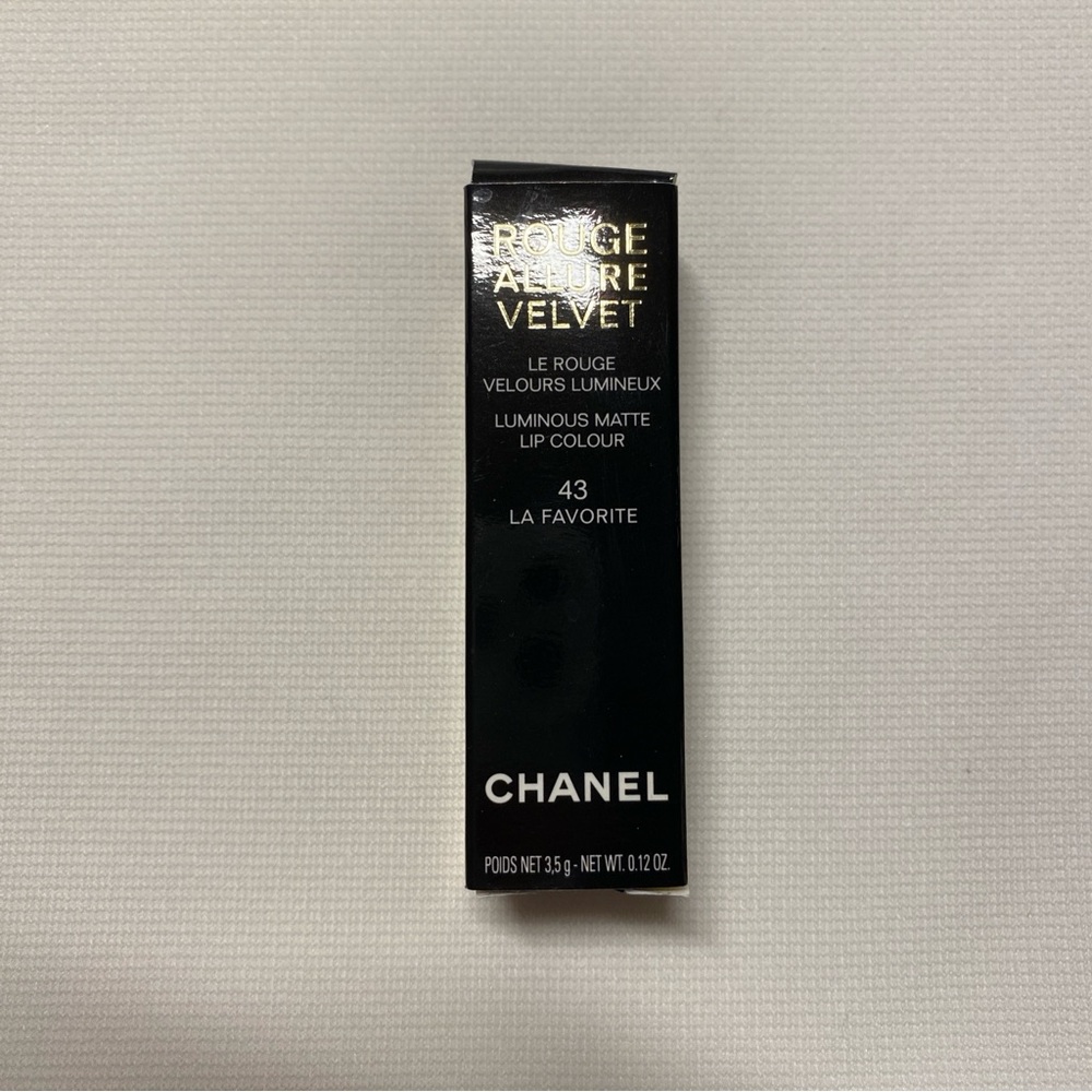 Chanel Rouge Allure Velvet Lip Colour